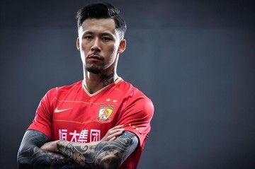 MK体育app-武汉三镇右后卫新援正式官宣加盟，曾是亚泰绝对主力，值得期待